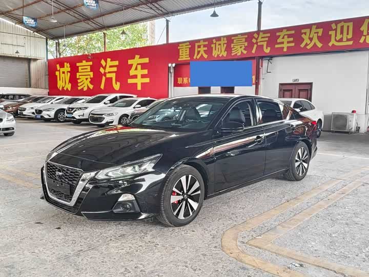 Nissan Altima