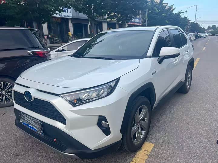 Toyota RAV4 Hybrid E+
