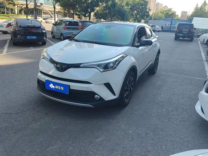 Toyota C-HR IZOA