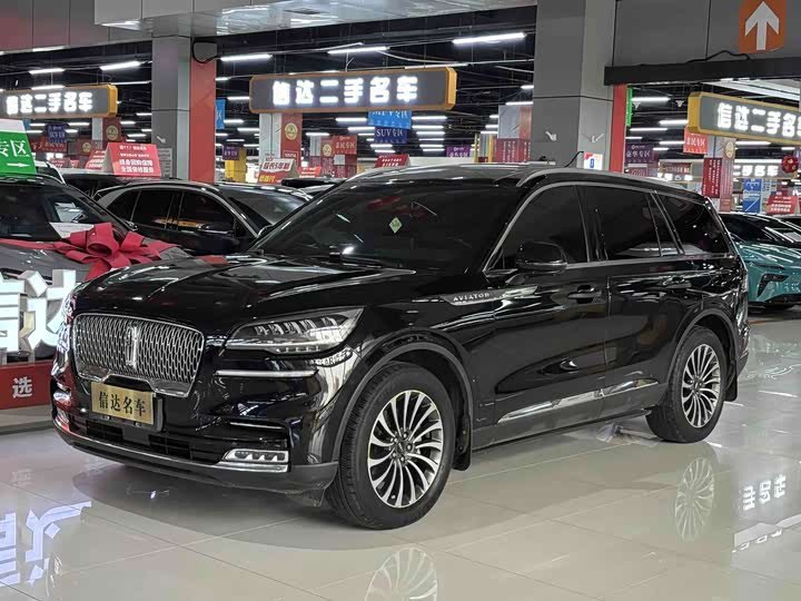 Lincoln Aviator