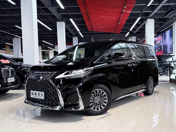 Lexus LM