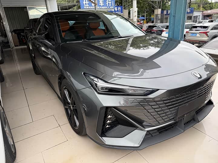 Changan UNI-V