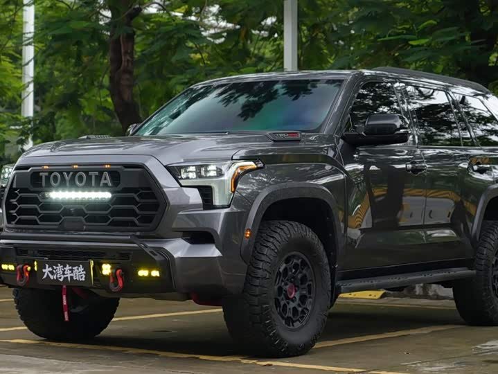 Toyota Sequoia