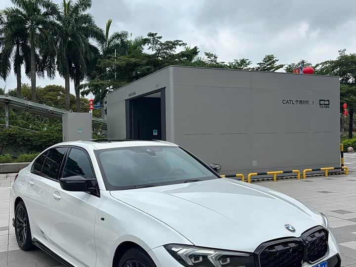 BMW 325i