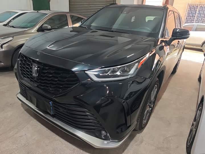 Toyota Crown Land Cruiser