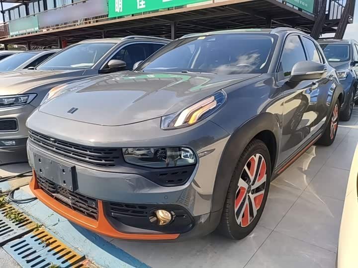 Lynk & Co 02