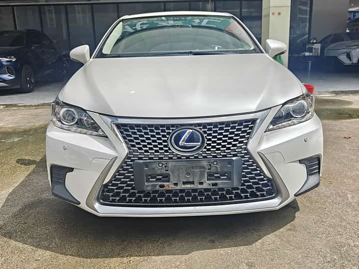 Lexus CT