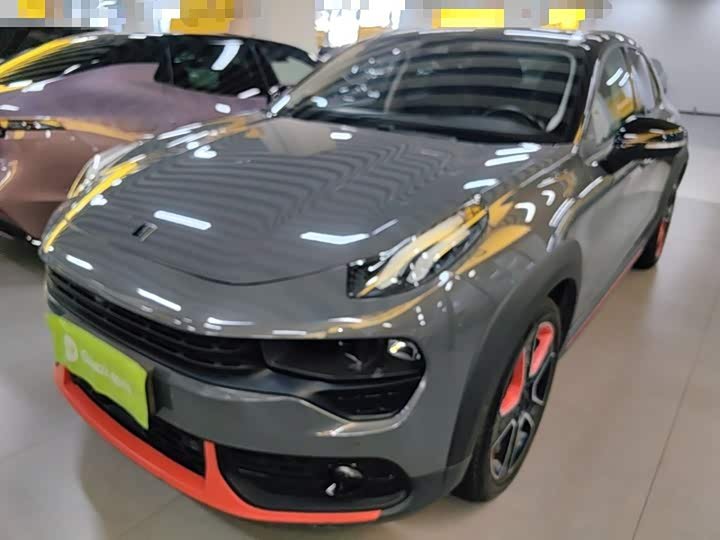 Lynk & Co 02