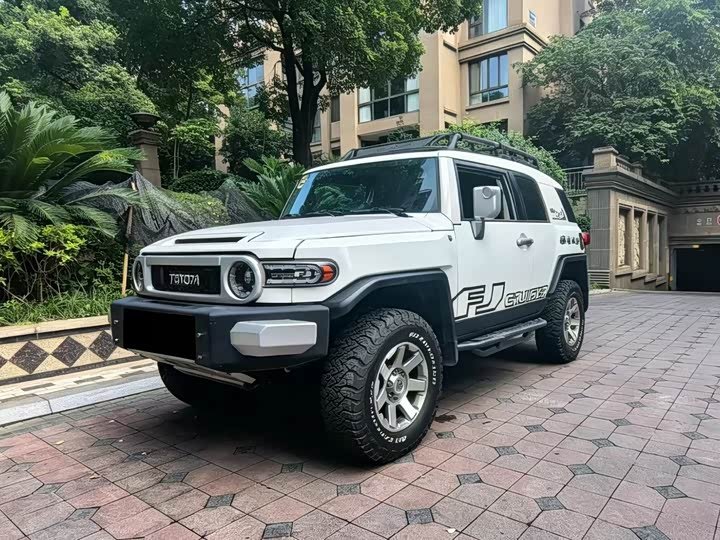 Toyota FJ