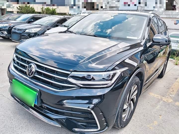 Volkswagen Tiguan L