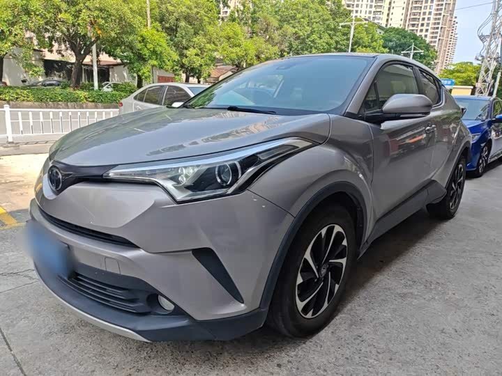 Toyota C-HR IZOA