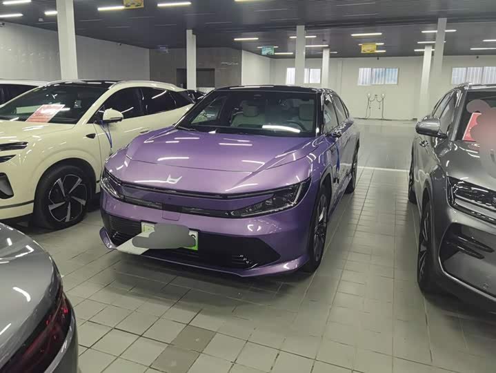 Honda P7