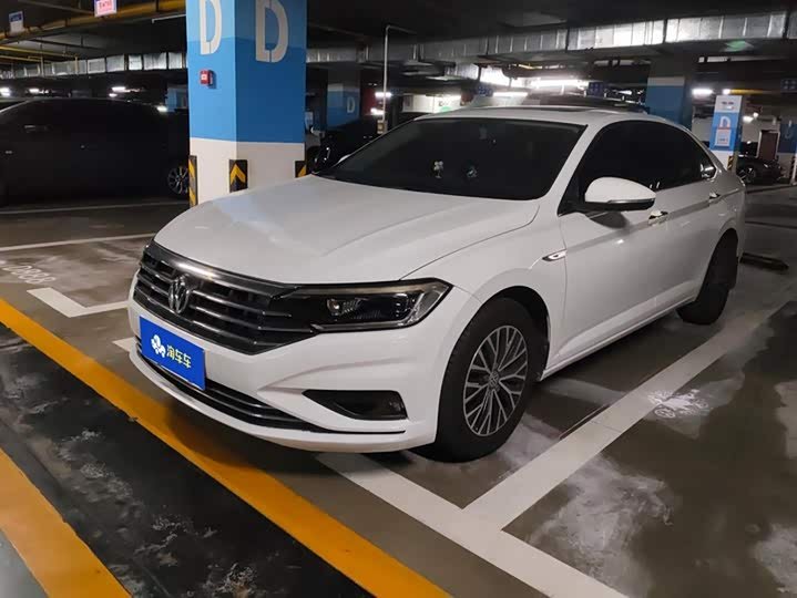 Volkswagen Sagitar