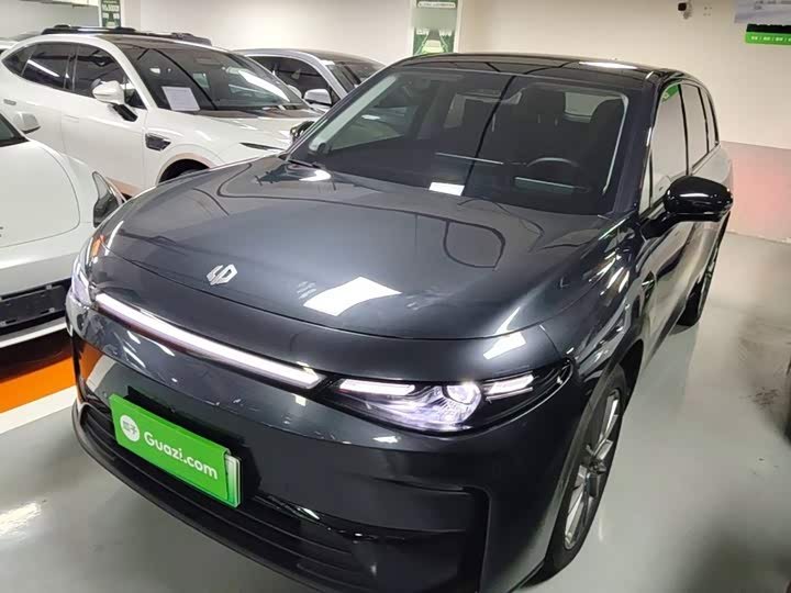 Leapmotor C10