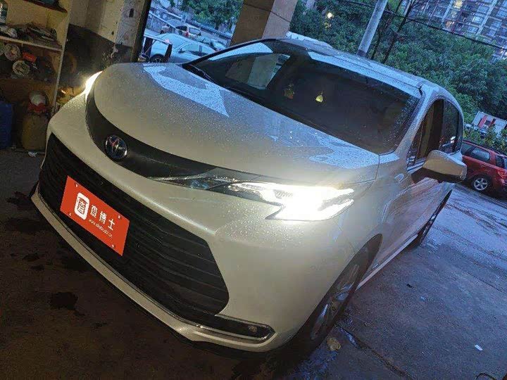 Toyota Sienna