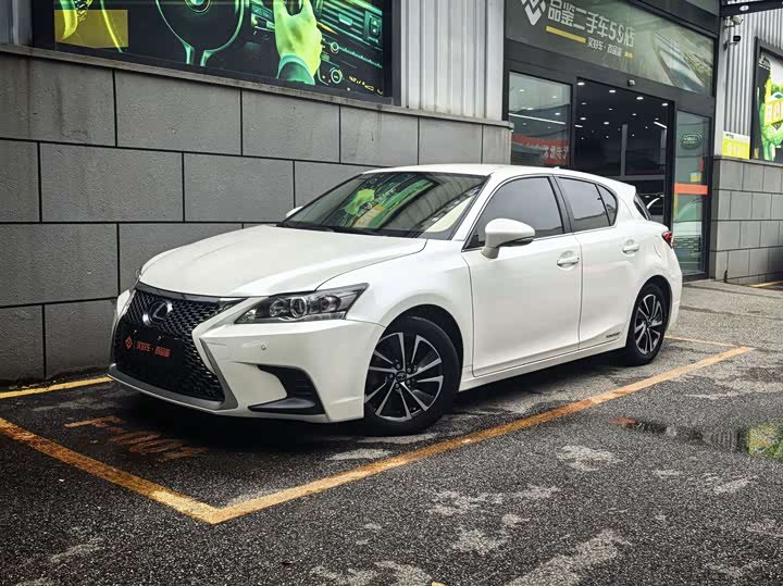 Lexus CT