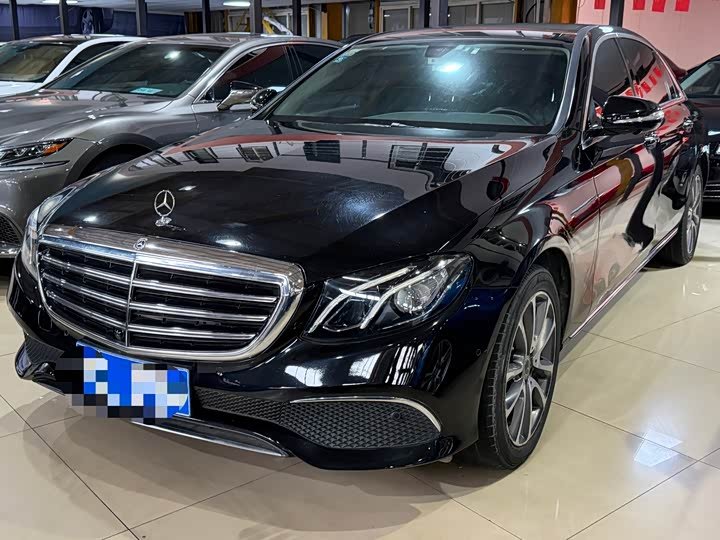 Mercedes-Benz E