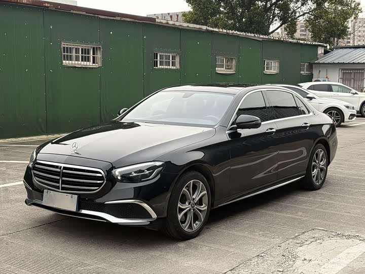 Mercedes-Benz E