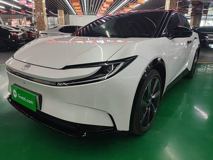 Toyota bZ5