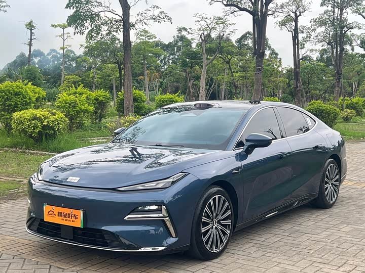 Geely Galaxy Xingyao 8