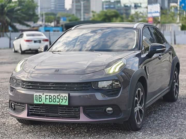 Lynk & Co 02