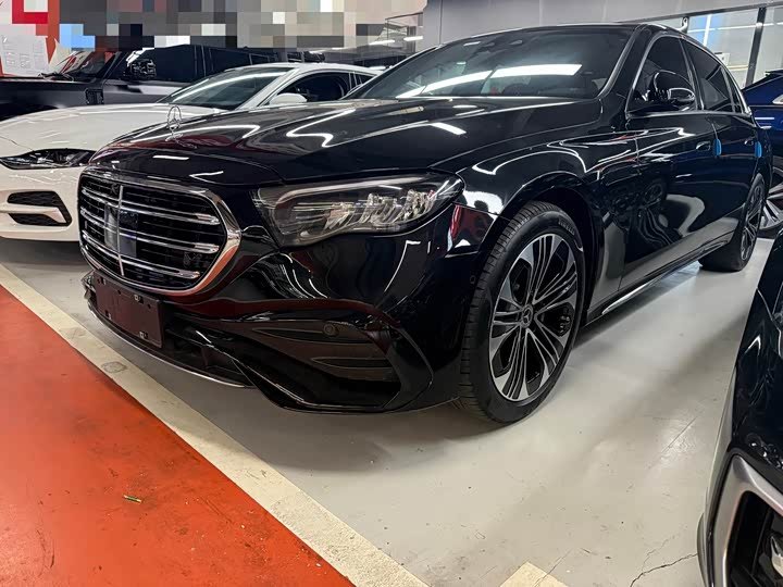 Mercedes-Benz E