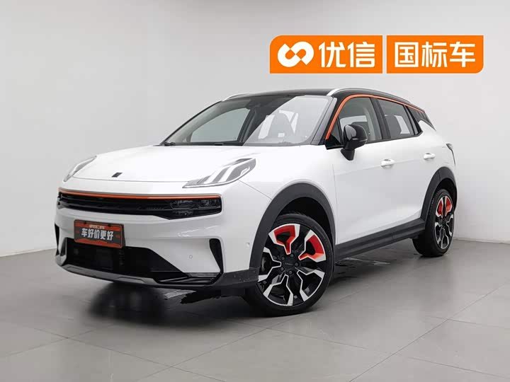 Lynk & Co 06