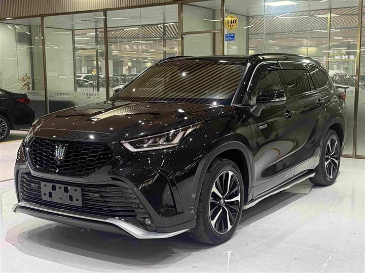 Toyota Crown Land Cruiser