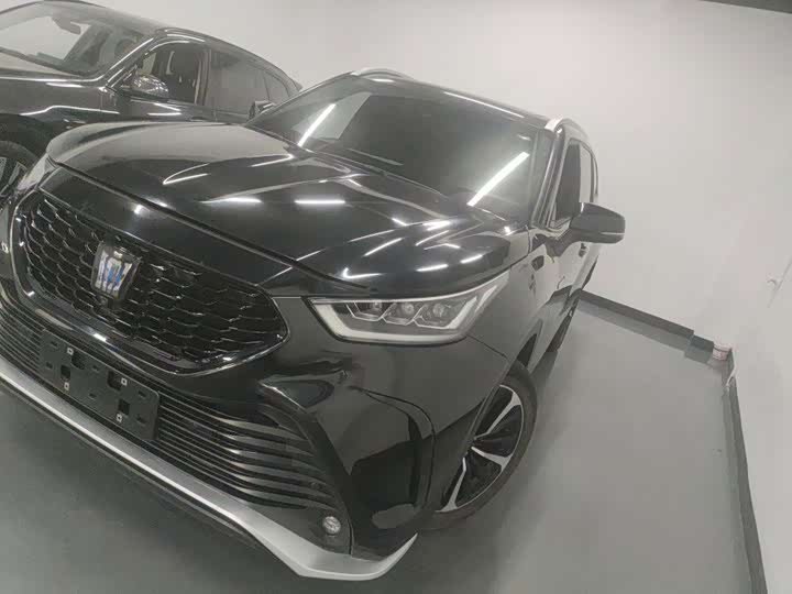 Toyota Crown Land Cruiser