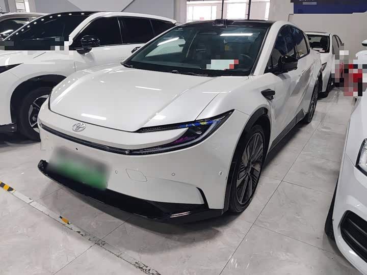 Toyota bZ5