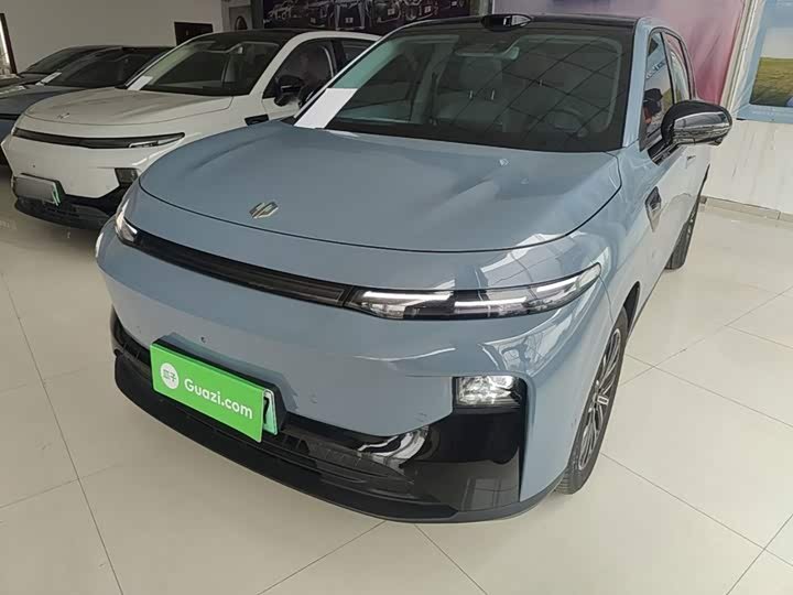 Leapmotor B10