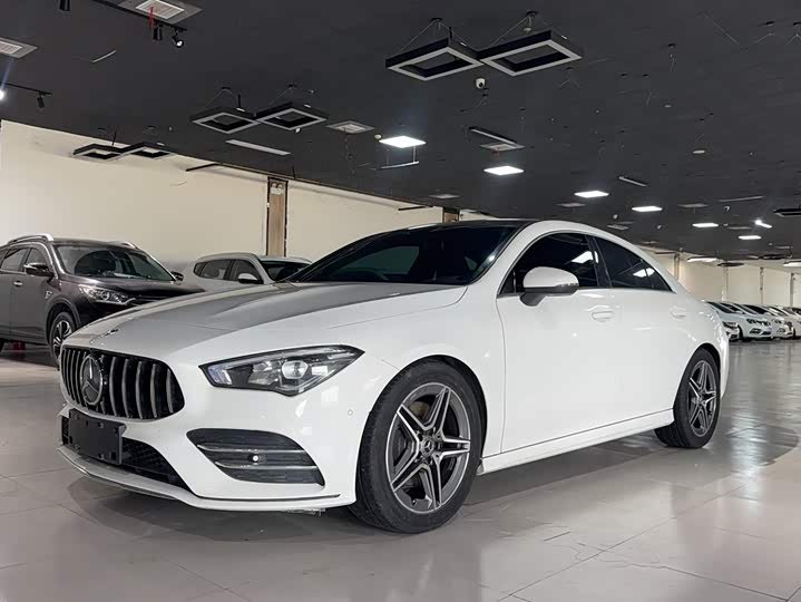 Mercedes-Benz CLA