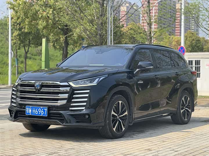 Toyota Crown Land Cruiser