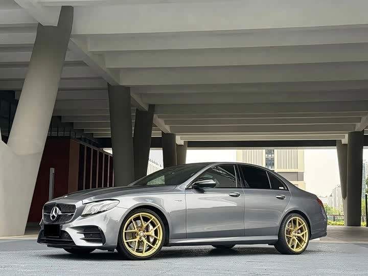 Mercedes-Benz E