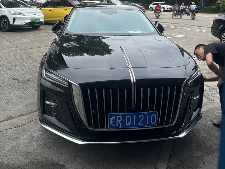 Hongqi H5