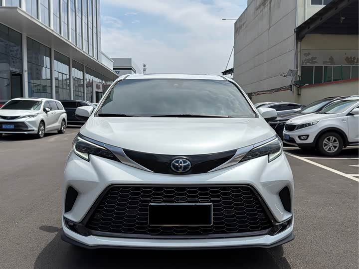 Toyota Granvia