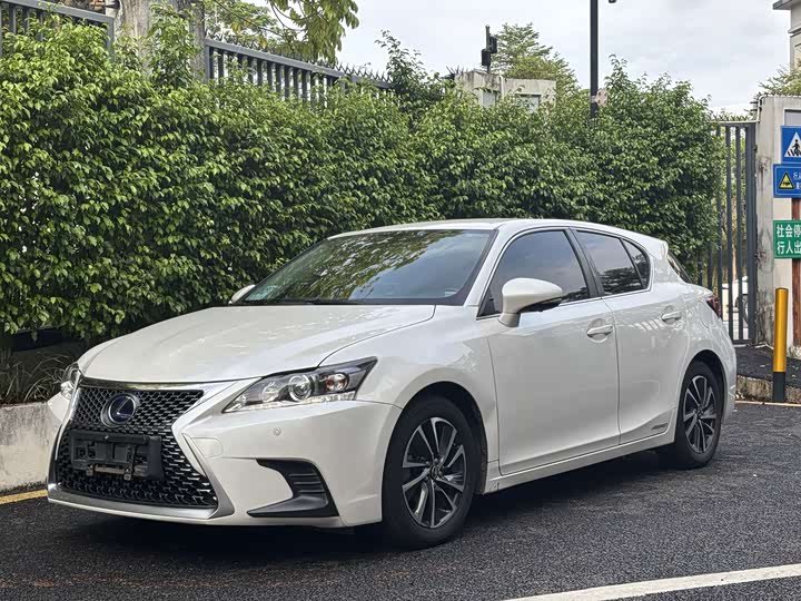 Lexus CT