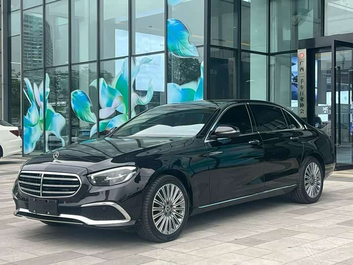 Mercedes-Benz E