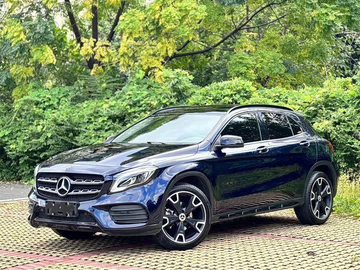Mercedes-Benz GLA
