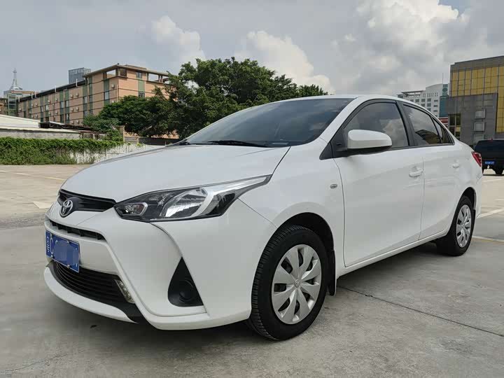 Toyota YARiS L Zhixiang