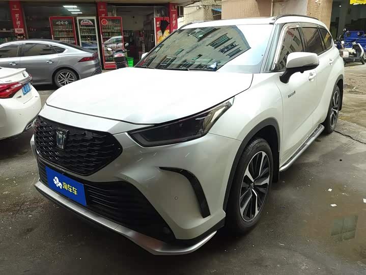 Toyota Crown Land Cruiser