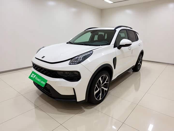 Lynk & Co 01