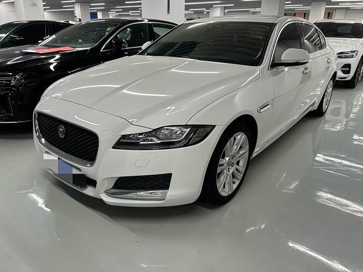 Jaguar XFL