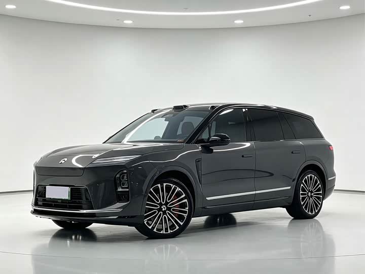 NIO ES8