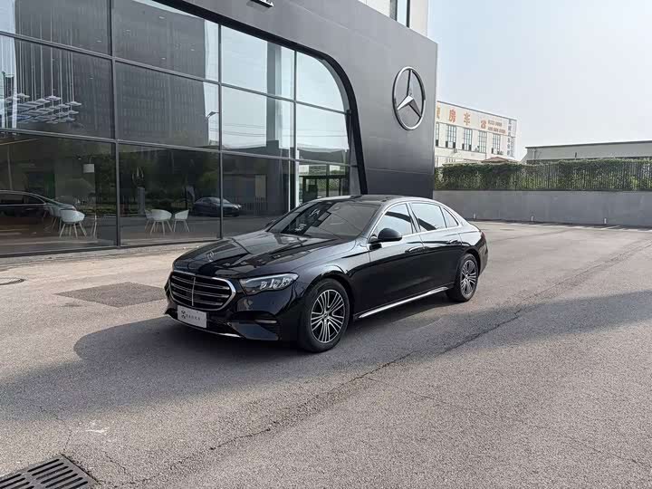 Mercedes-Benz E