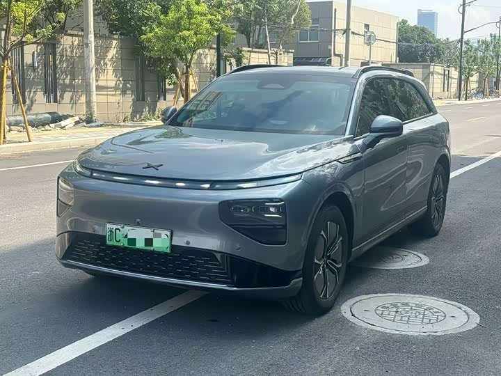 Xpeng G9