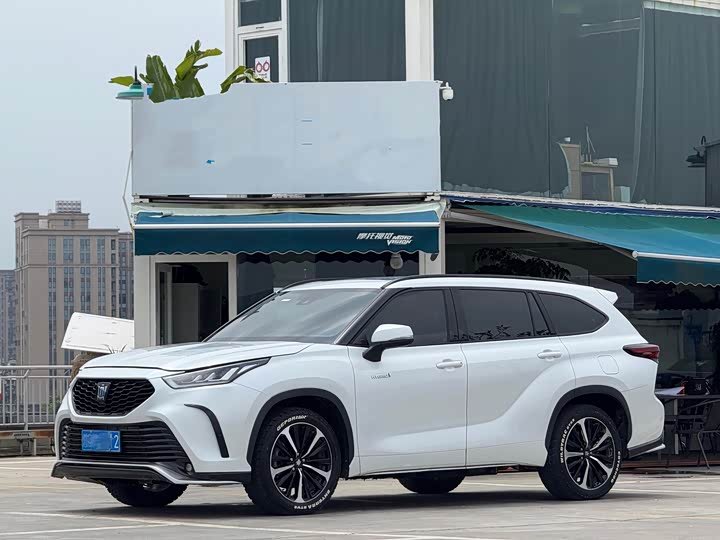 Toyota Crown Land Cruiser