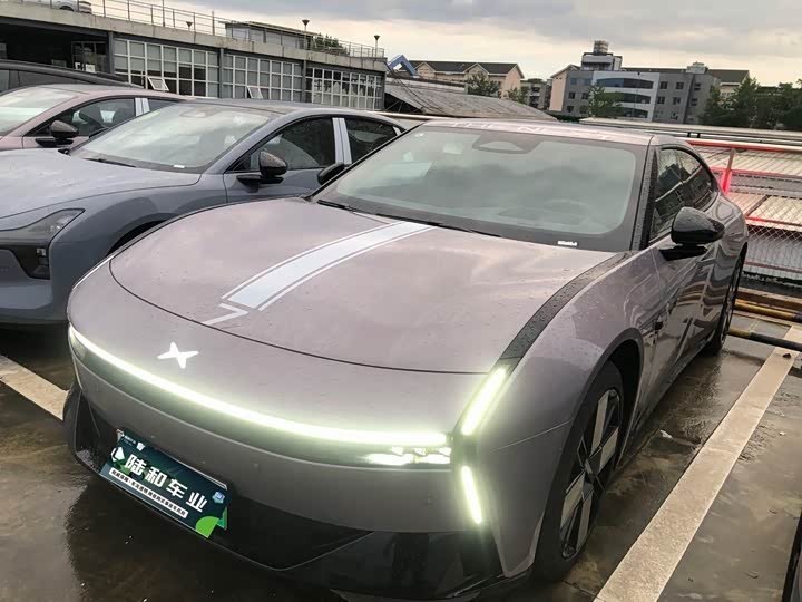 Xpeng P7
