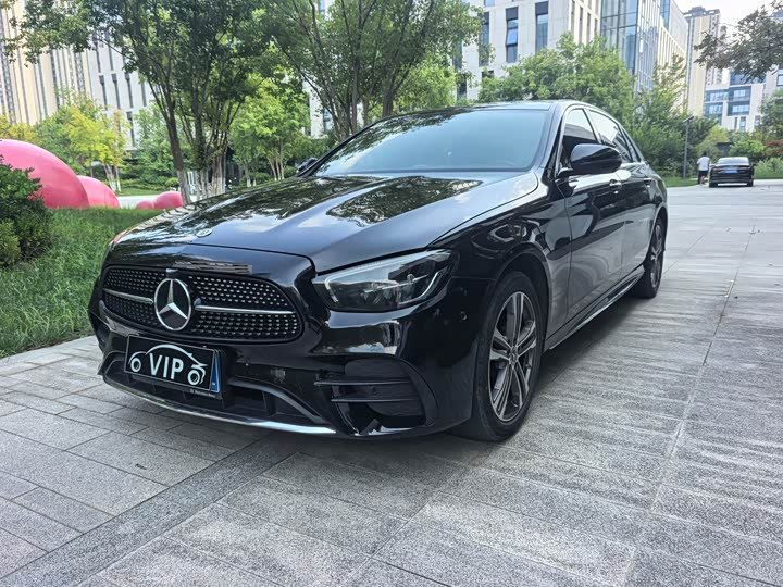 Mercedes-Benz E
