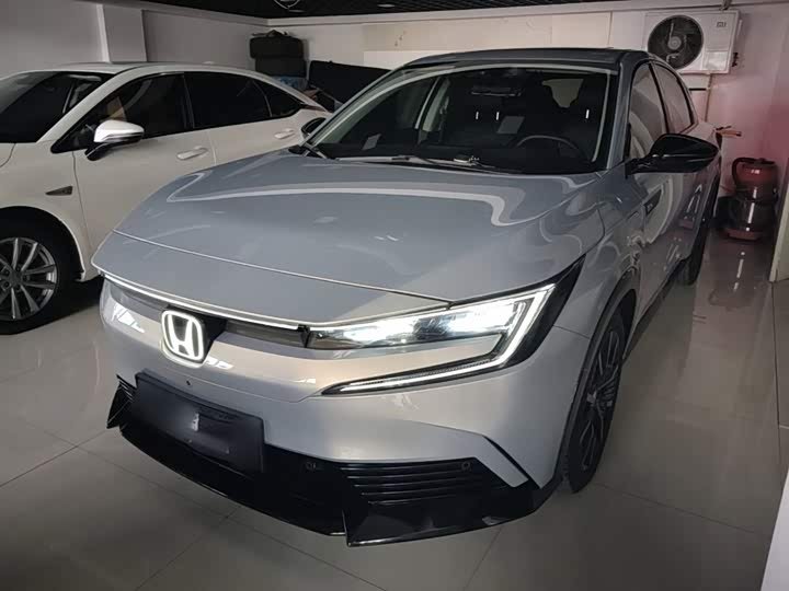 Honda e:NP2